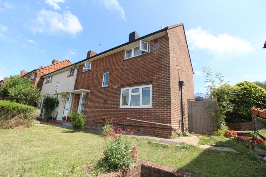 2 bed Semi Detached for rent in Brighton and Hove. From Clifford Sales & Lettings - Hove 2 bed Semi Detached for rent in Brighton and Hove. From Clifford Sales & Lettings - Hove