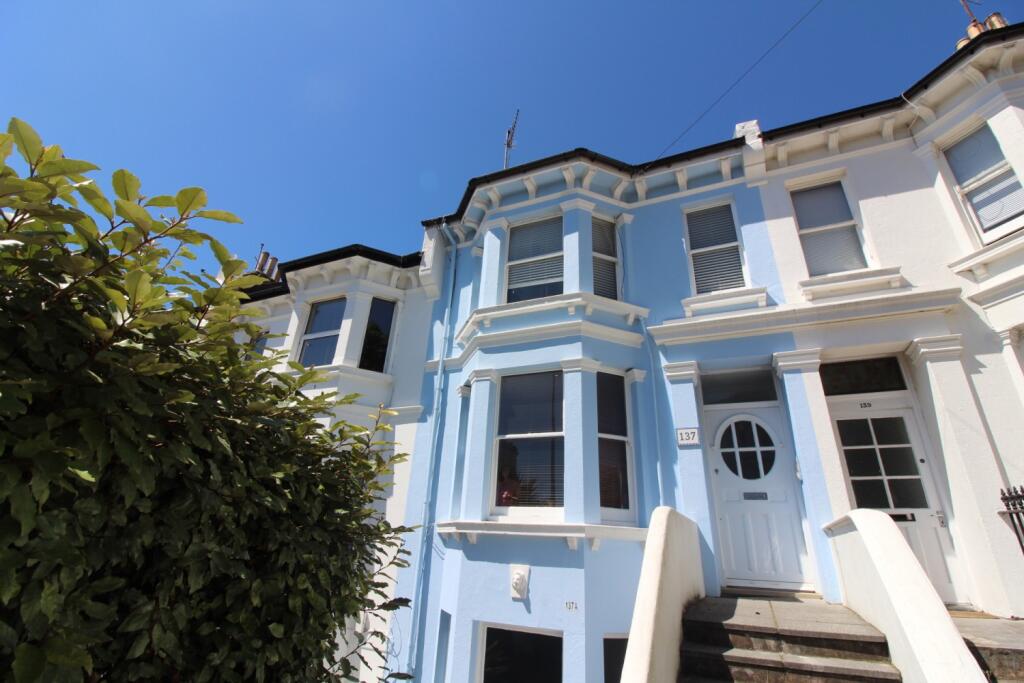 3 bed Annexe for rent in Brighton and Hove. From Clifford Sales & Lettings - Hove 3 bed Annexe for rent in Brighton and Hove. From Clifford Sales & Lettings - Hove