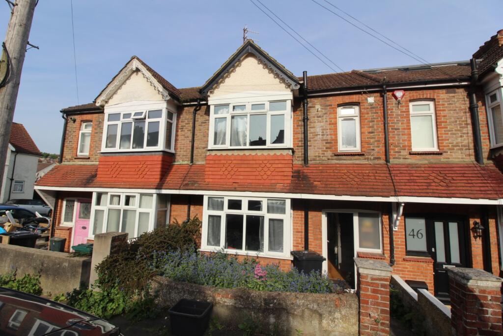 4 bed Mid Terraced House for rent in Brighton and Hove. From Clifford Sales & Lettings - Hove 4 bed Mid Terraced House for rent in Brighton and Hove. From Clifford Sales & Lettings - Hove
