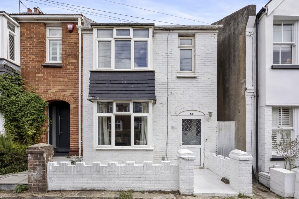 4 bed End of Terrace for rent in Portslade-by-Sea. From Clifford Sales & Lettings - Hove