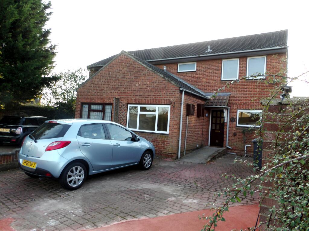 4 bed Semi Detached for rent in Chelmsford. From CM Rent - Lettings - Chelmsford