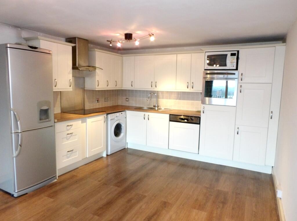 3 bed Apartment for rent in Billericay. From CM Rent - Lettings - Chelmsford