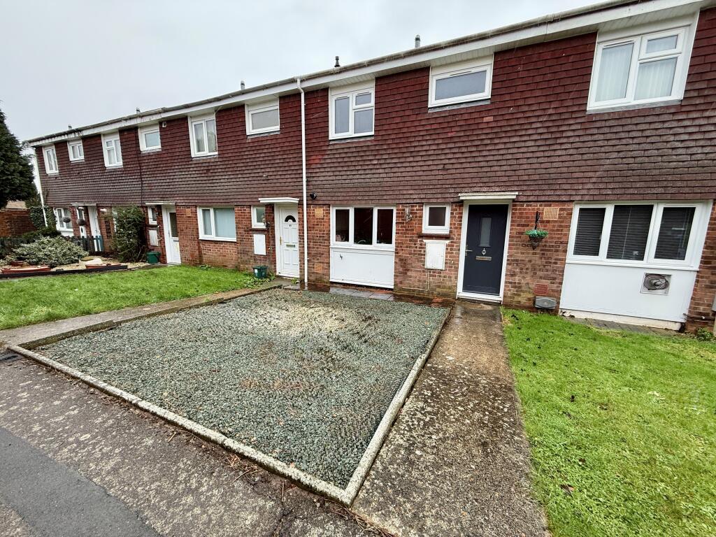 3 bed Mid Terraced House for rent in Witham. From CM Rent - Lettings - Witham 3 bed Mid Terraced House for rent in Witham. From CM Rent - Lettings - Witham