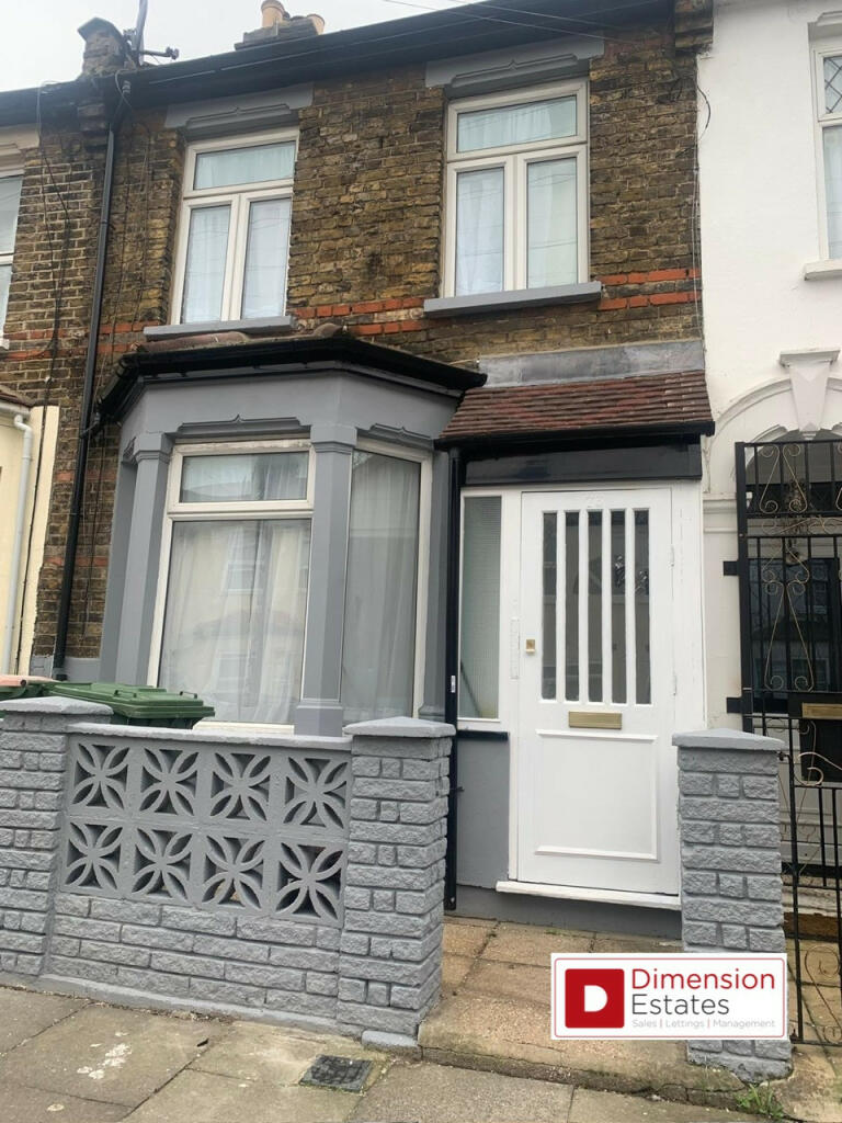 5 bed Mid Terraced House for rent in Stratford. From Dimension Estates - London
