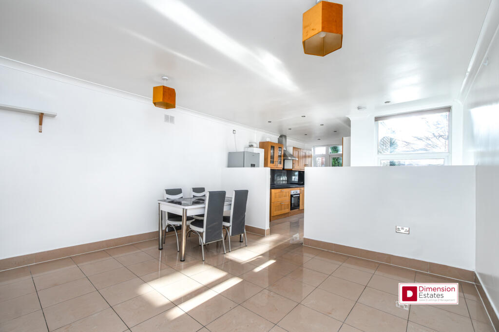 3 bed 1st Floor Flat for rent in Hackney. From Dimension Estates - London 3 bed 1st Floor Flat for rent in Hackney. From Dimension Estates - London