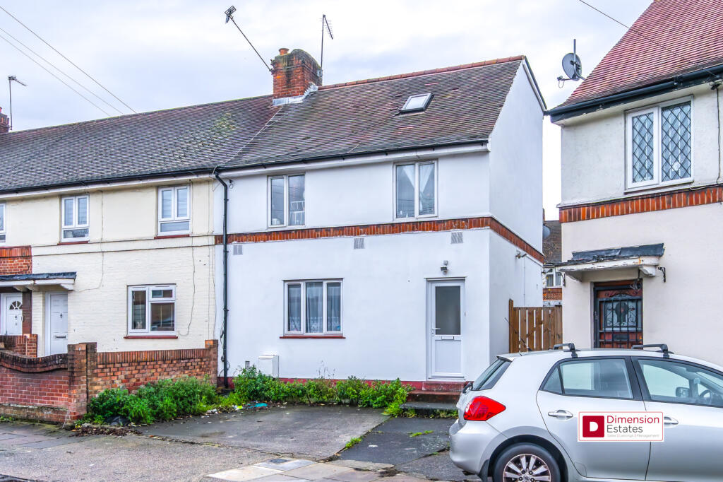 4 bed Mid Terraced House for rent in London. From Dimension Estates - London