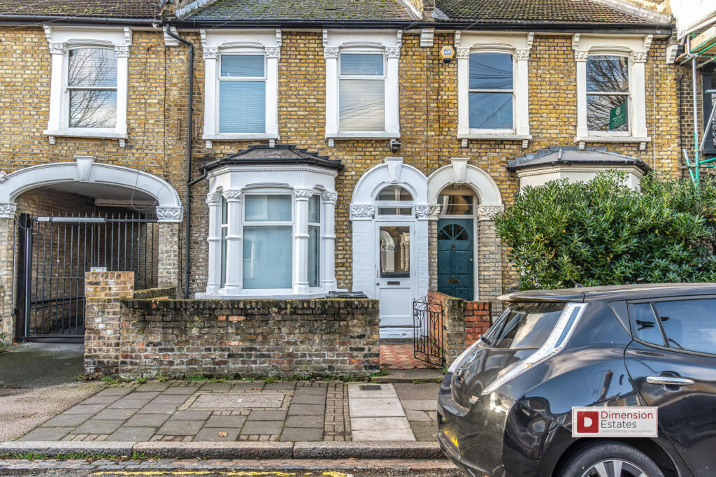4 bed Mid Terraced House for rent in Hackney. From Dimension Estates - London