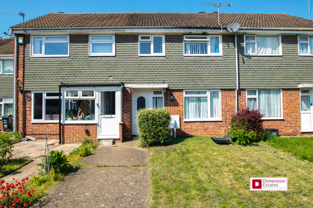 3 bed Mid Terraced House for rent in Woodford. From Dimension Estates - London