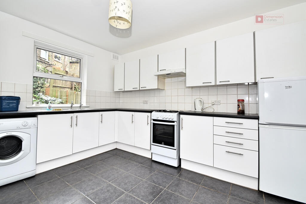 3 bed Mid Terraced House for rent in Hackney. From Dimension Estates - London