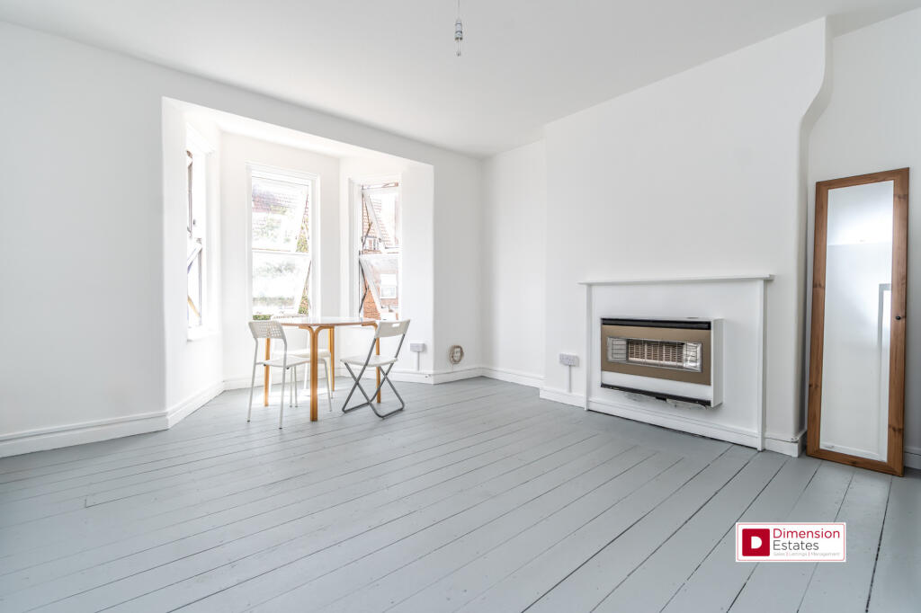 4 bed 1st Floor Flat for rent in Stoke Newington. From Dimension Estates - London