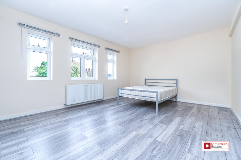 4 bed Annexe for rent in Hackney. From Dimension Estates - London 4 bed Annexe for rent in Hackney. From Dimension Estates - London