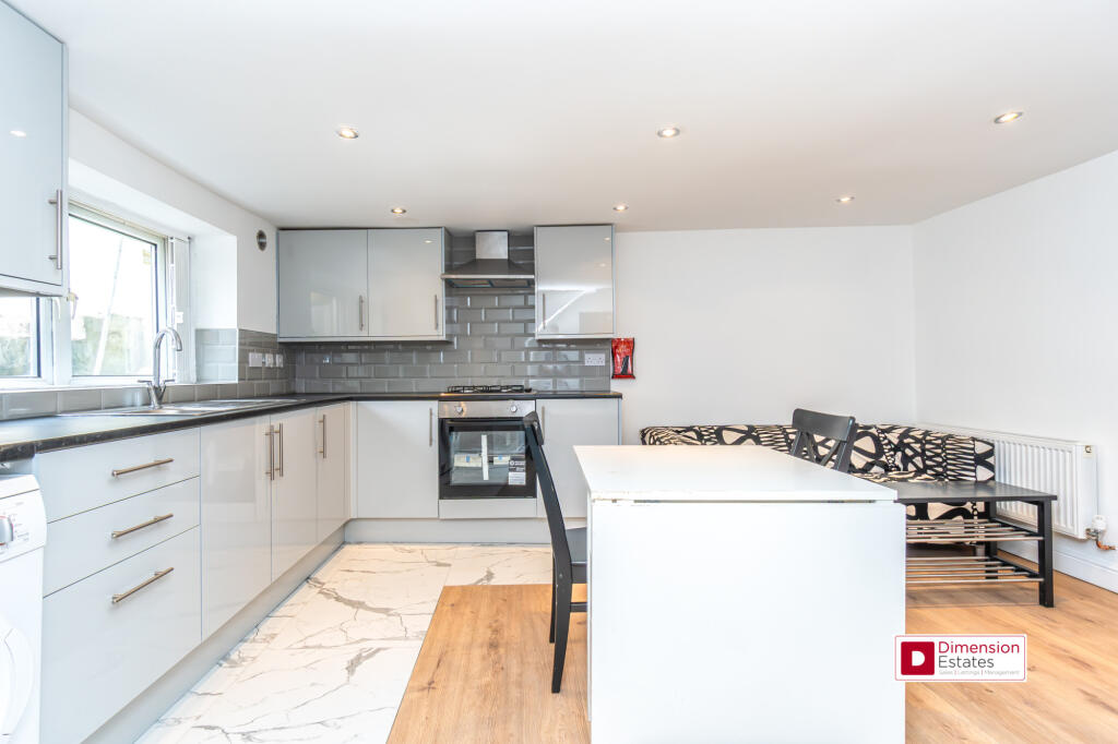 3 bed Annexe for rent in Stoke Newington. From Dimension Estates - London