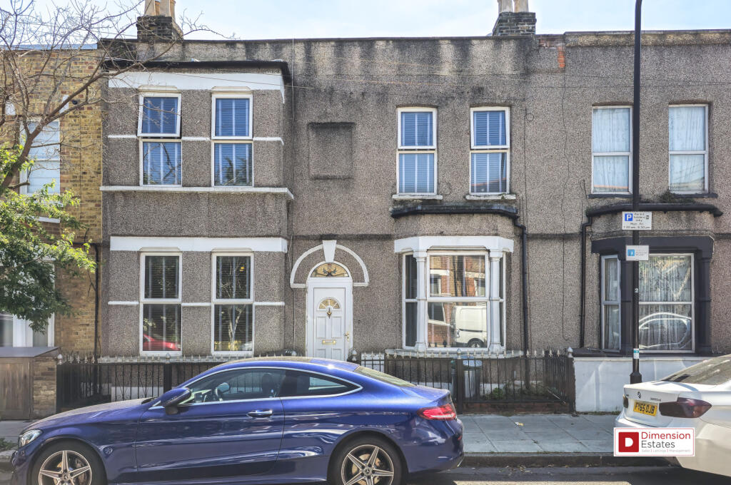 4 bed Mid Terraced House for rent in Hackney. From Dimension Estates - London 4 bed Mid Terraced House for rent in Hackney. From Dimension Estates - London