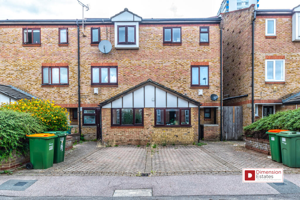 5 bed Semi Detached for rent in Stratford. From Dimension Estates - London 5 bed Semi Detached for rent in Stratford. From Dimension Estates - London