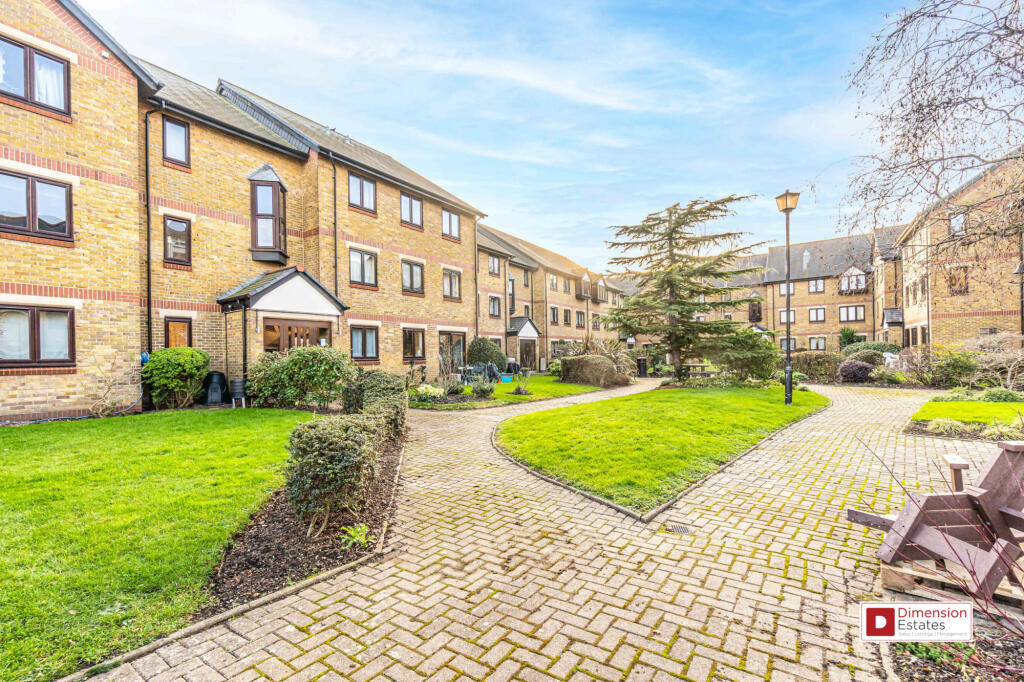 1 bed 1st Floor Flat for rent in Hackney. From Dimension Estates - London 1 bed 1st Floor Flat for rent in Hackney. From Dimension Estates - London