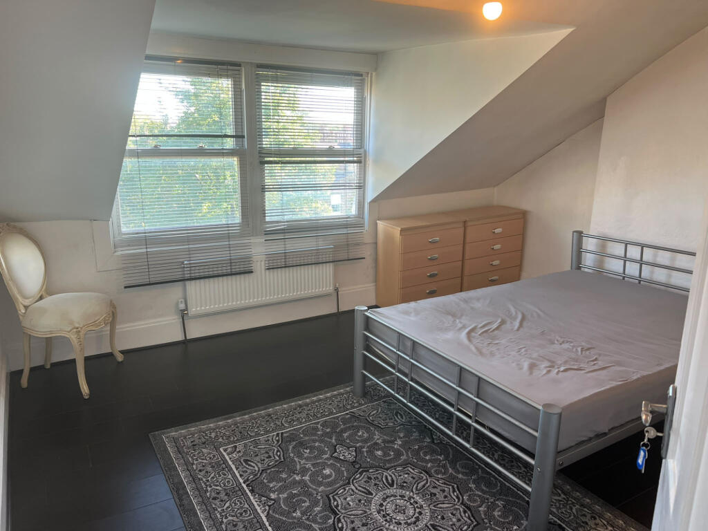 4 bed Flat Share for rent in Hackney. From Dimension Estates - London