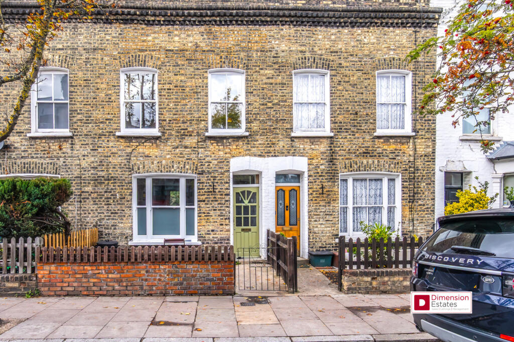 3 bed Mid Terraced House for rent in Stoke Newington. From Dimension Estates - London 3 bed Mid Terraced House for rent in Stoke Newington. From Dimension Estates - London