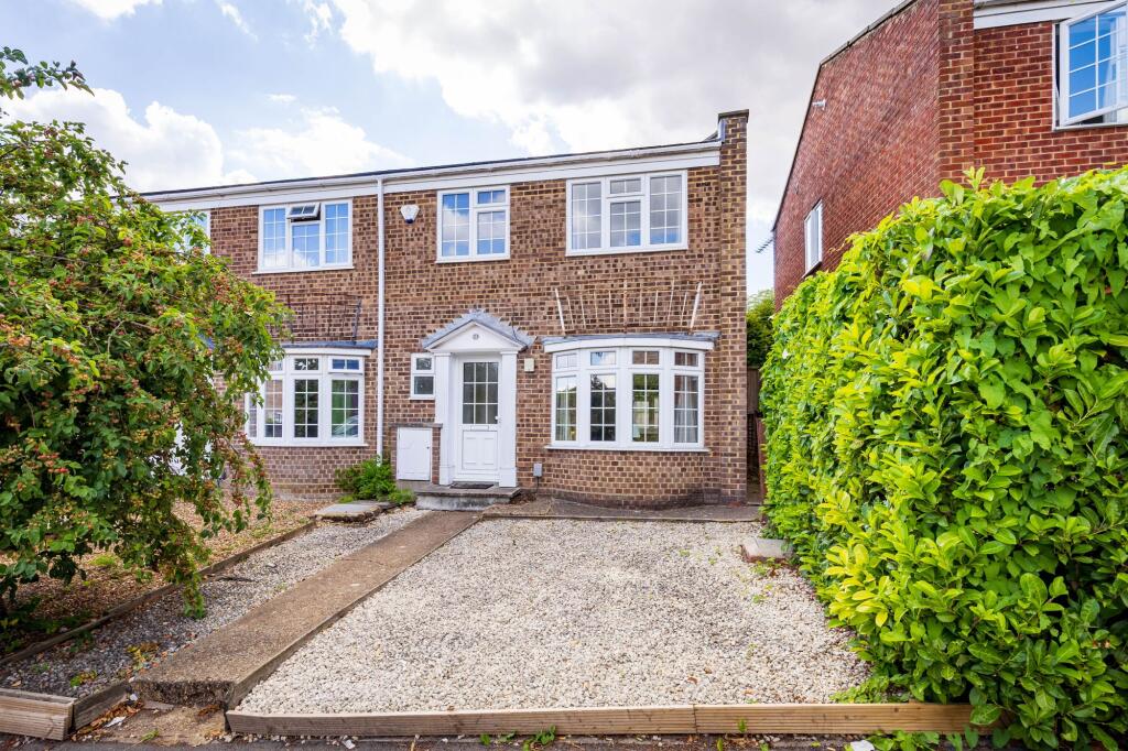 3 bed Mid Terraced House for rent in Guildford. From Cobbles Estate Agents - Guildford 3 bed Mid Terraced House for rent in Guildford. From Cobbles Estate Agents - Guildford