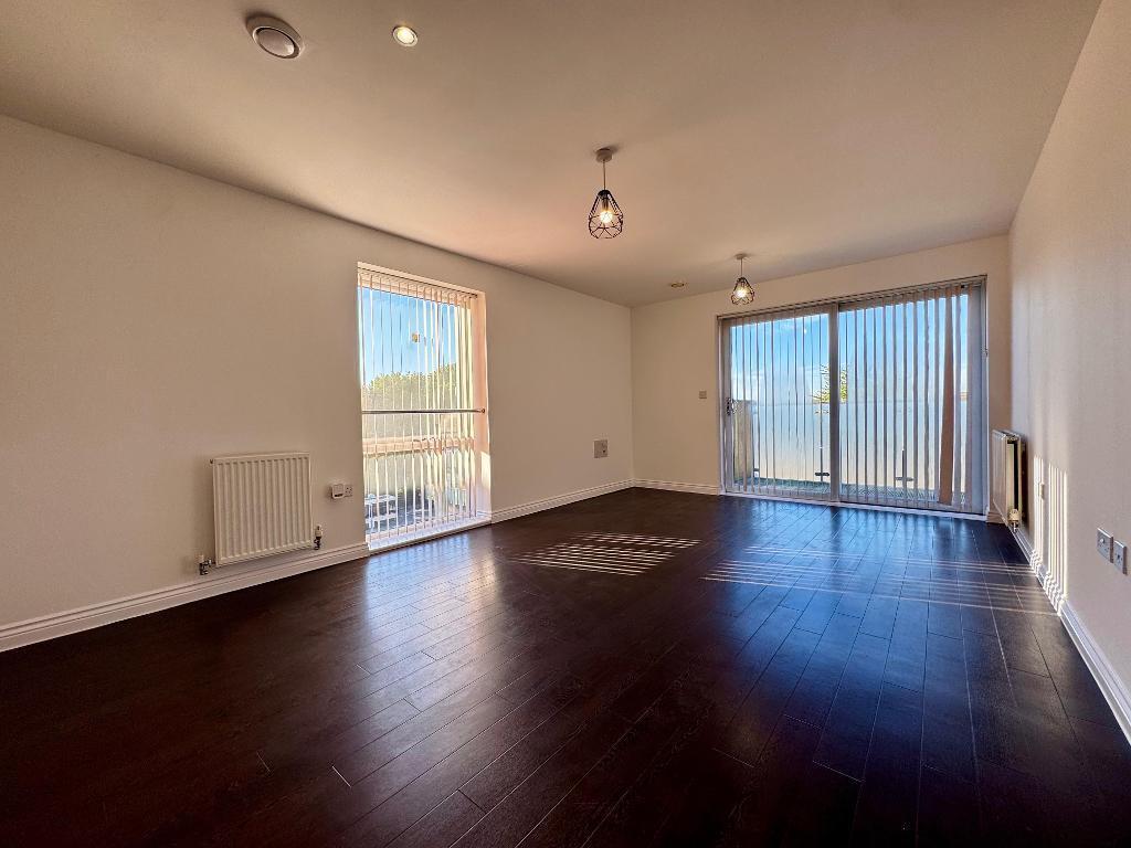 3 bed 1st Floor Flat for rent in Woodford. From Docklands Prestige Residential - London