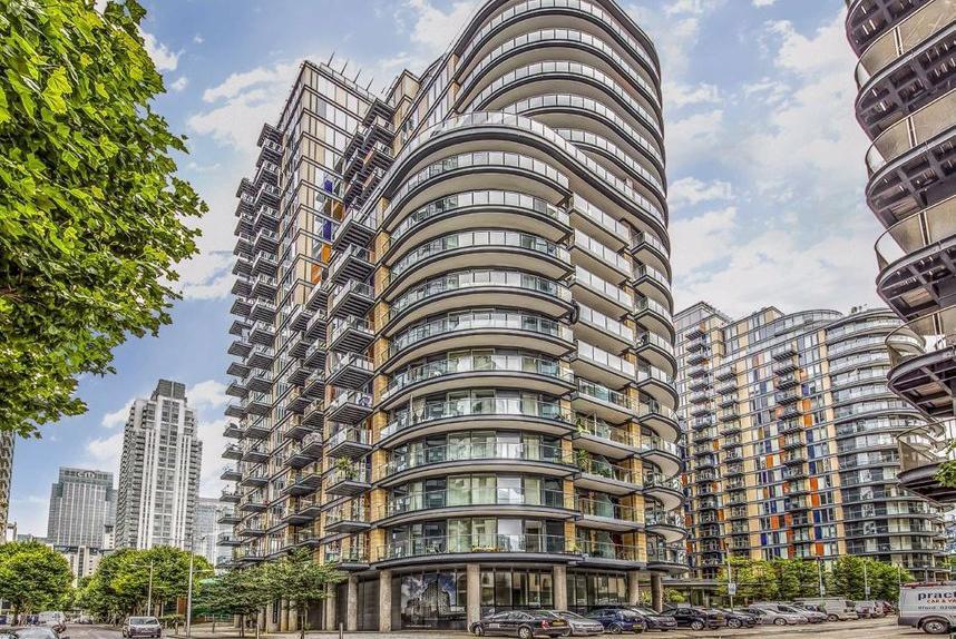 2 bed 1st Floor Flat for rent in Poplar. From Docklands Prestige Residential - London