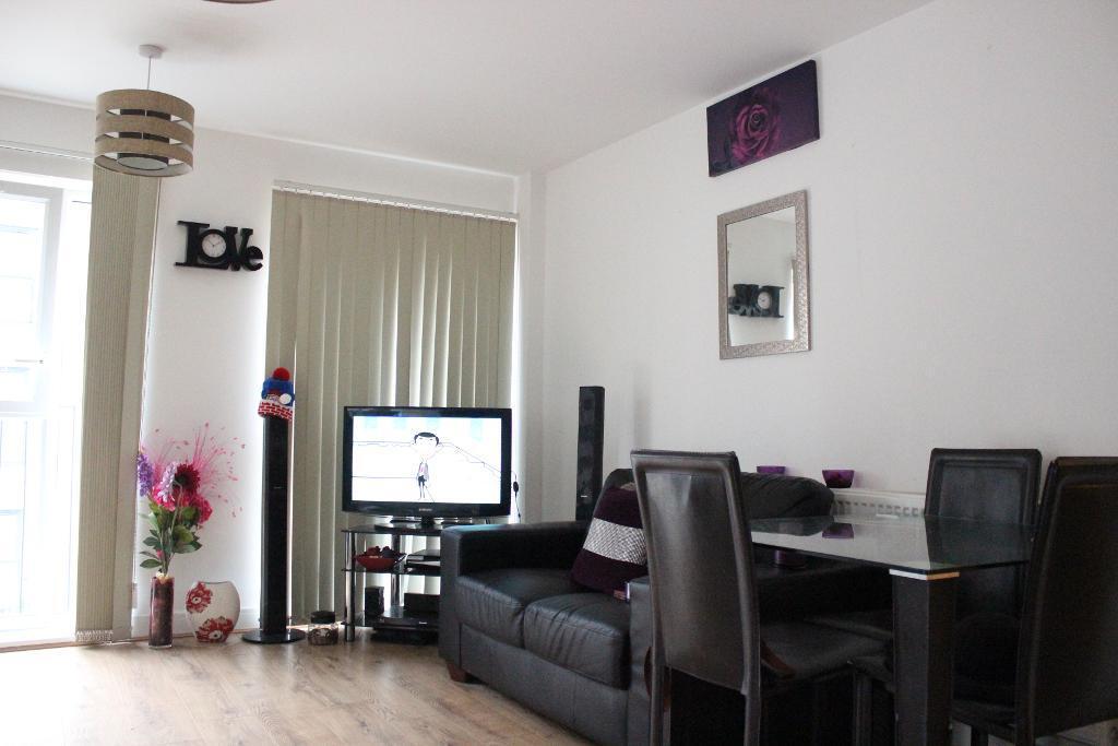 2 bed 1st Floor Flat for rent in Romford. From Docklands Prestige Residential - London