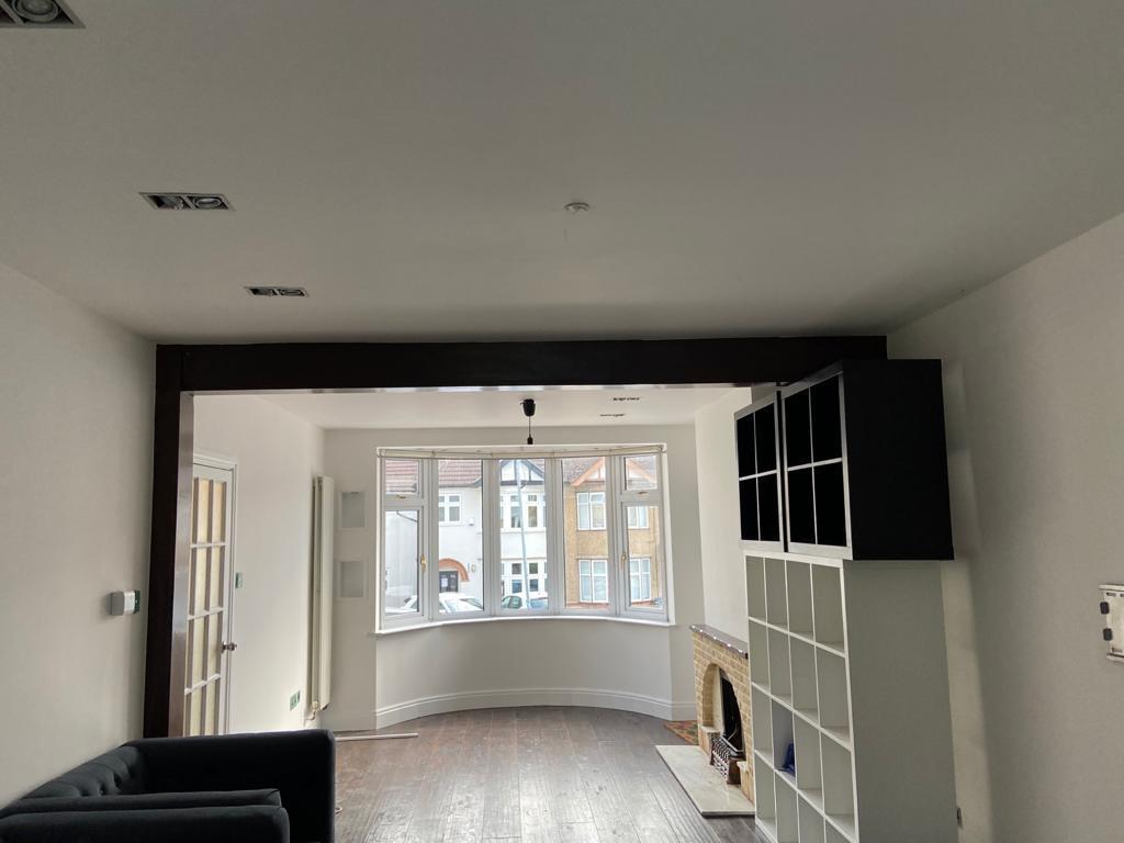 3 bed End of Terrace for rent in Woodford. From Docklands Prestige Residential - London