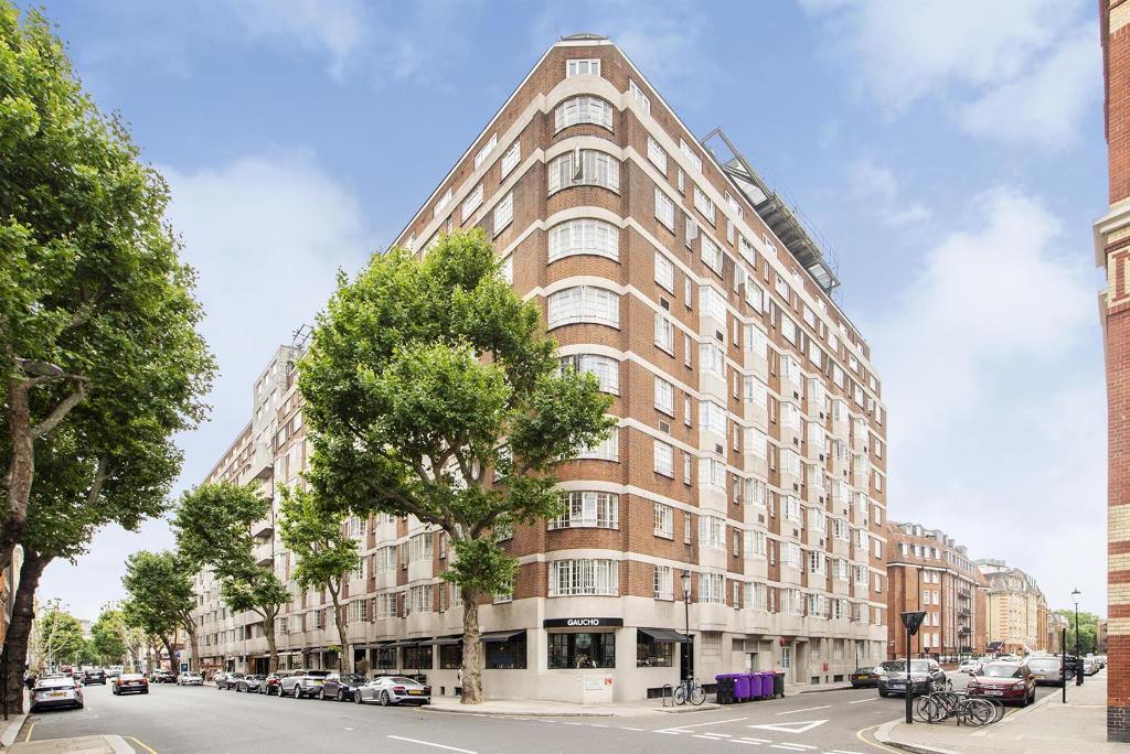 1 bed 1st Floor Flat for rent in Chelsea. From Docklands Prestige Residential - London