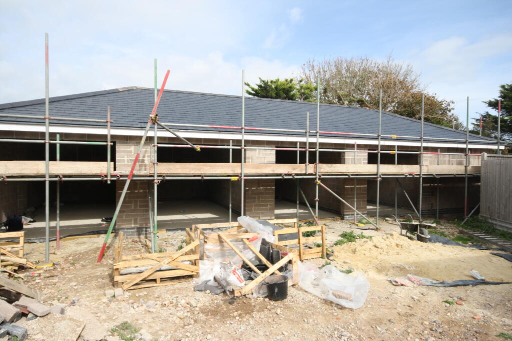 0 bed Garages for rent in Milford on Sea. From Collins & Butler LTD - Milford on Sea