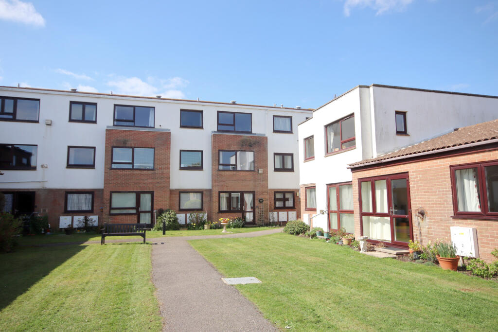 1 bed 1st Floor Flat for rent in Milford on Sea. From Collins & Butler LTD - Milford on Sea