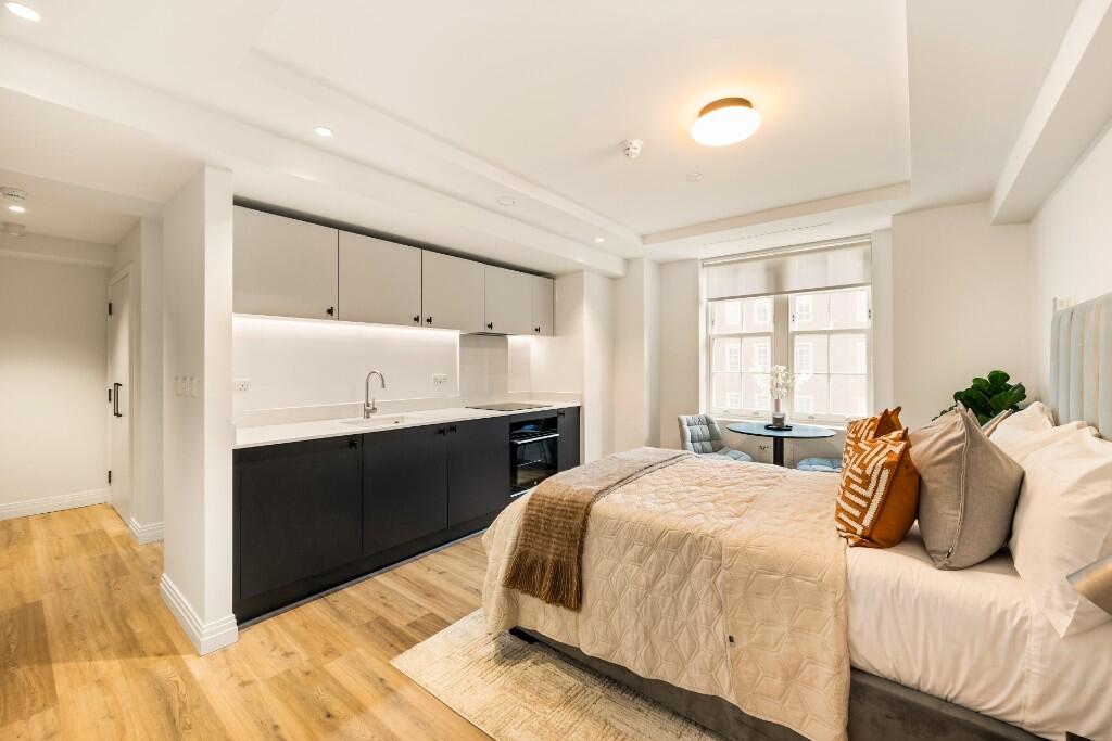 4 bed Studio for rent in London. From Dolphin Square Ltd