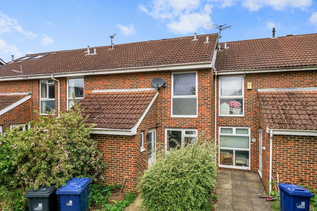 2 bed Detached House for rent in Acton. From Doyle Sales & Lettings - Hanwell