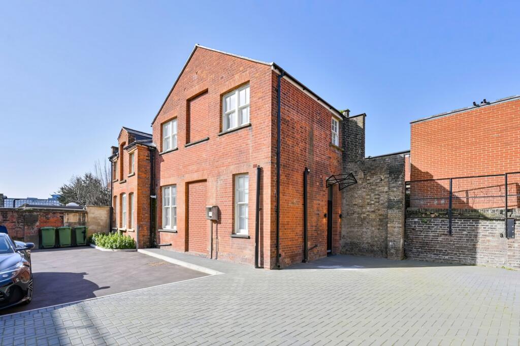 3 bed Annexe for rent in Greenford. From Doyle Sales & Lettings - Hanwell 3 bed Annexe for rent in Greenford. From Doyle Sales & Lettings - Hanwell