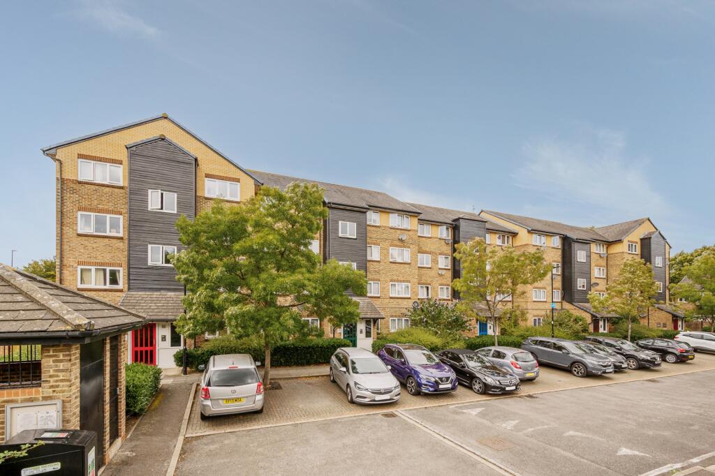 2 bed Apartment for rent in Southall. From Doyle Sales & Lettings - Hanwell