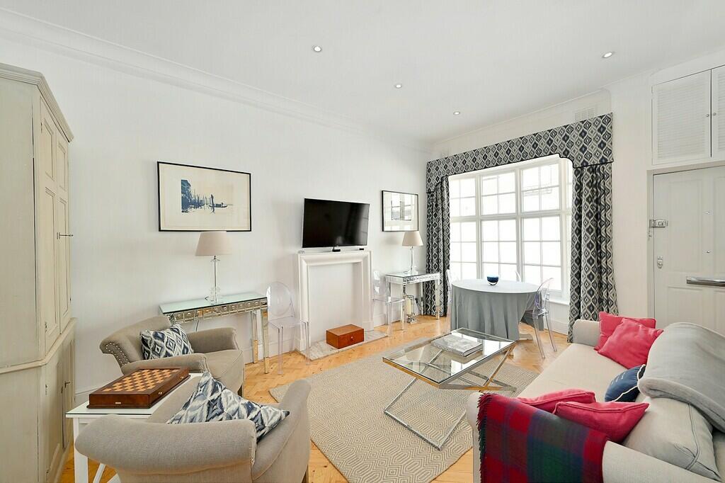 1 bed Detached House for rent in Chelsea. From Draker