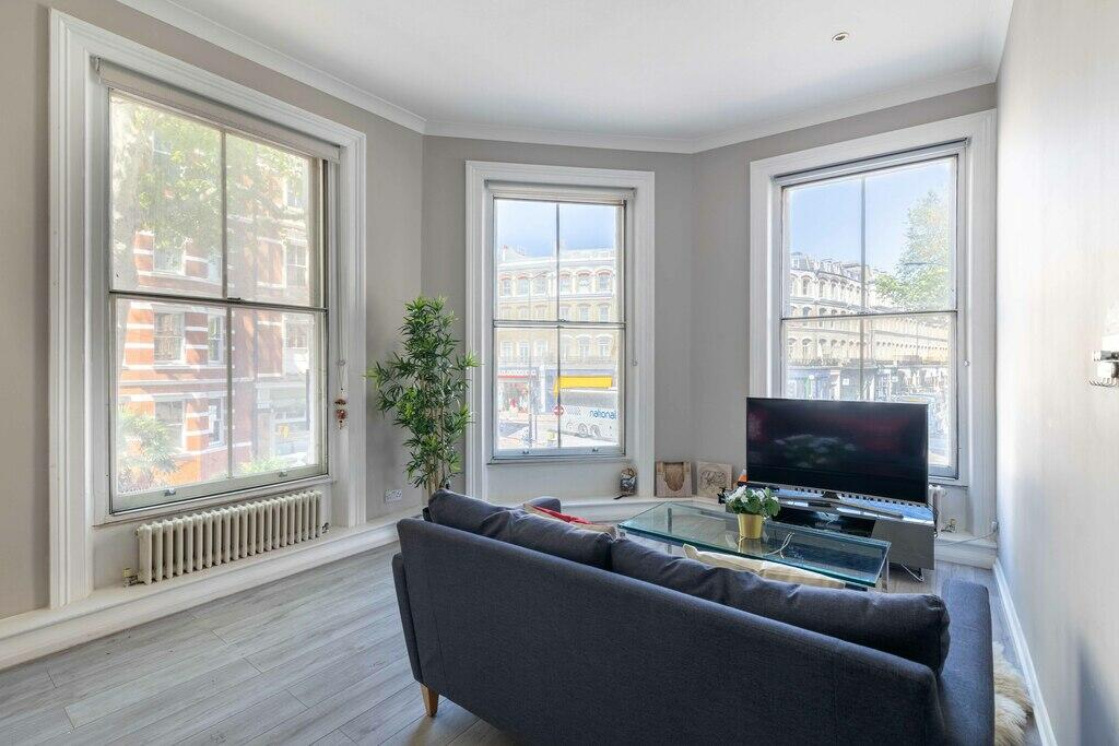 2 bed Apartment for rent in Kensington. From Draker