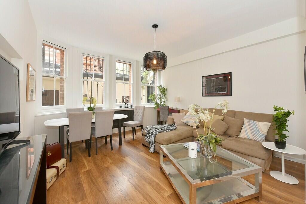 2 bed Flat for rent in Chelsea. From Draker