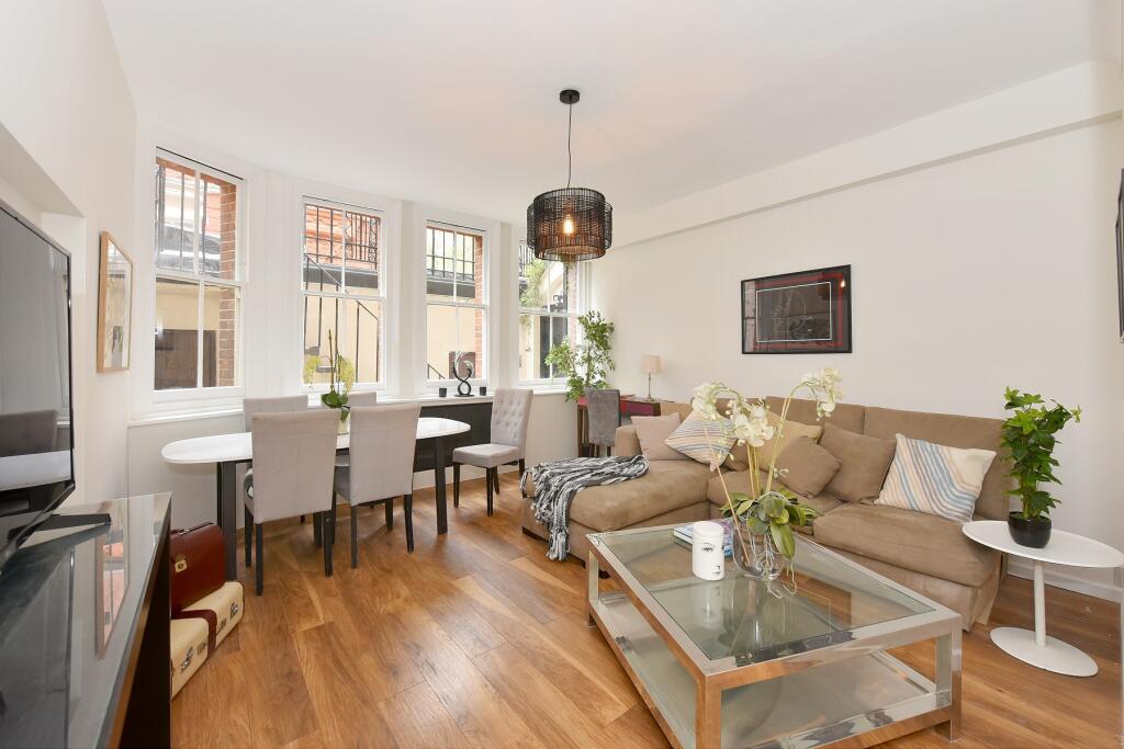 2 bed 1st Floor Flat for rent in London. From Draker
