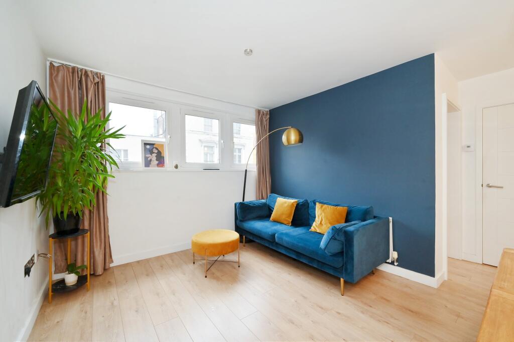 1 bed 1st Floor Flat for rent in Chelsea. From Draker