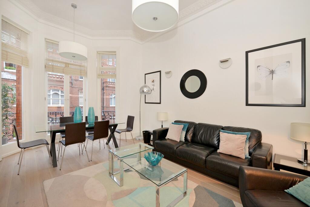 2 bed 1st Floor Flat for rent in London. From Draker