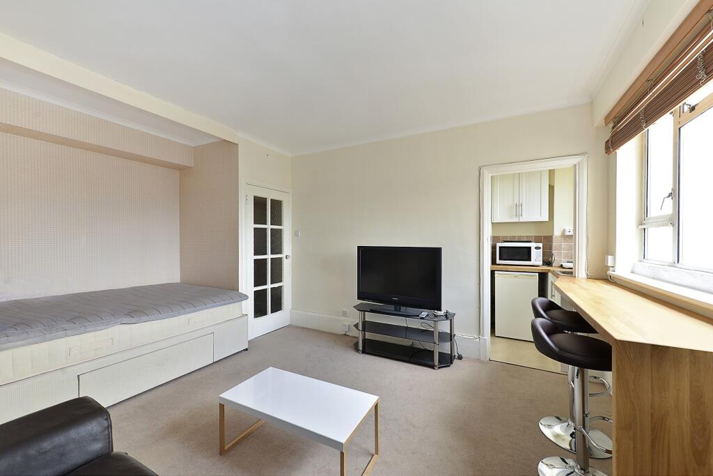 0 bed 1st Floor Flat for rent in London. From Draker