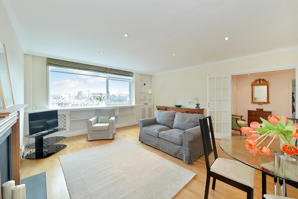 2 bed 1st Floor Flat for rent in Chelsea. From Draker