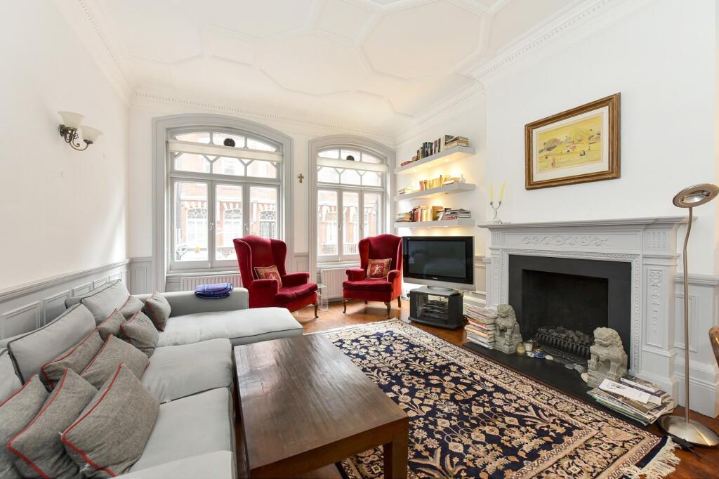 1 bed 1st Floor Flat for rent in London. From Draker