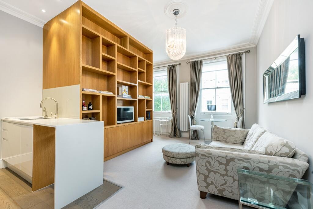 1 bed 1st Floor Flat for rent in Chelsea. From Draker