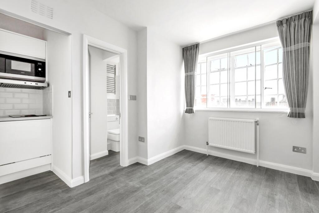 4 bed 1st Floor Flat for rent in Chelsea. From Draker