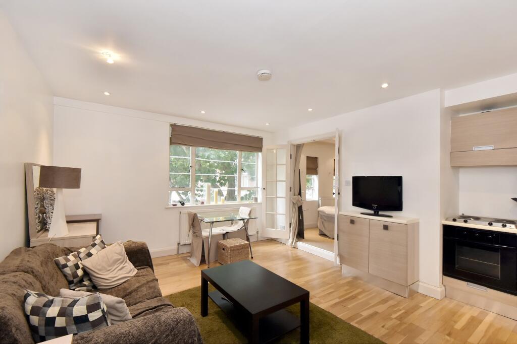 1 bed 1st Floor Flat for rent in London. From Draker