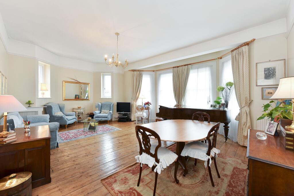 2 bed 1st Floor Flat for rent in Kensington. From Draker