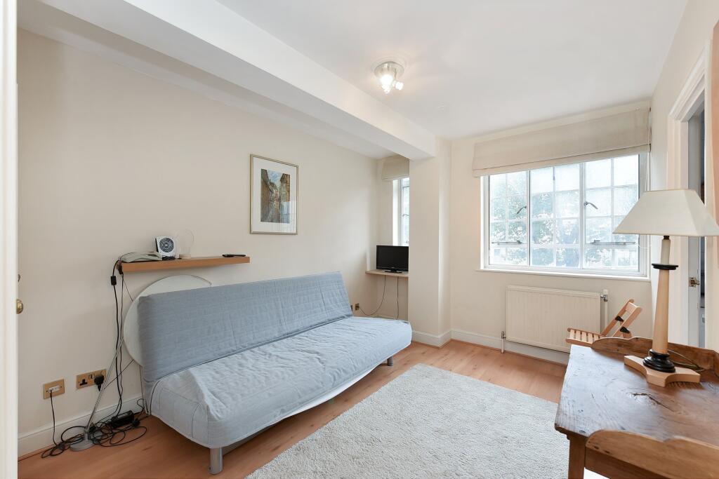 4 bed 1st Floor Flat for rent in Chelsea. From Draker