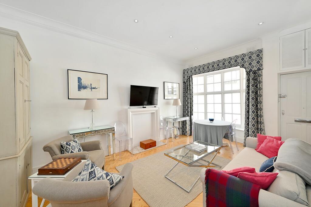 1 bed Detached for rent in London. From Draker