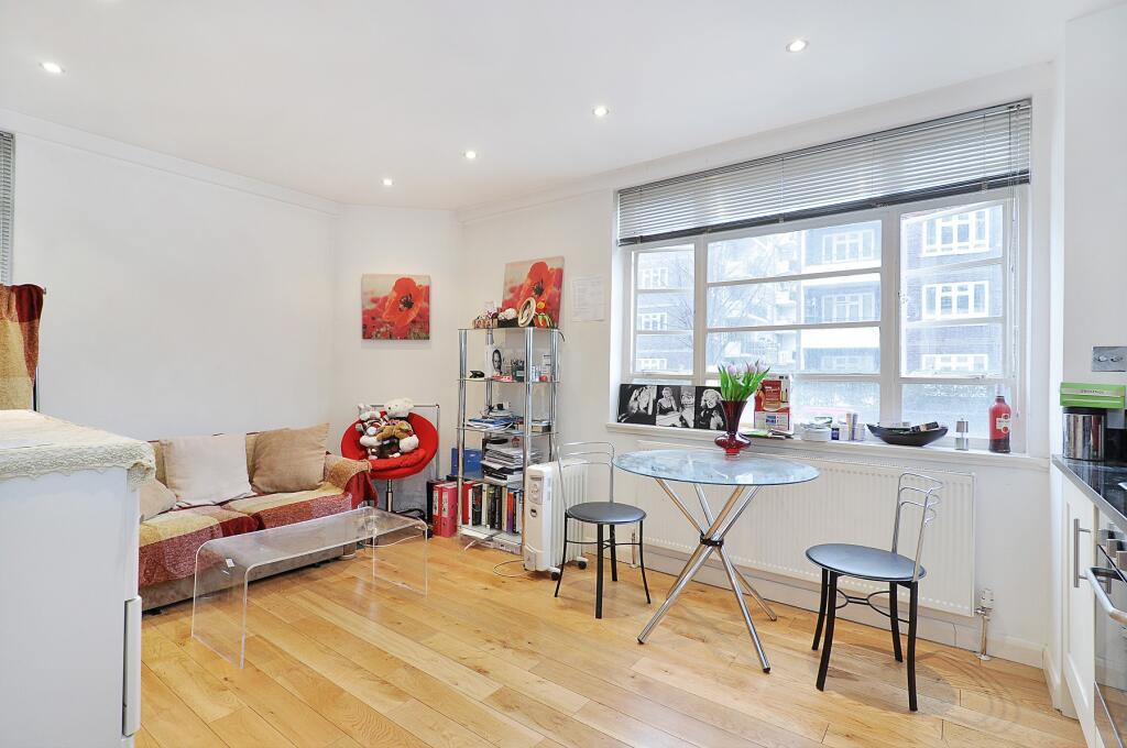 1 bed 1st Floor Flat for rent in London. From Draker