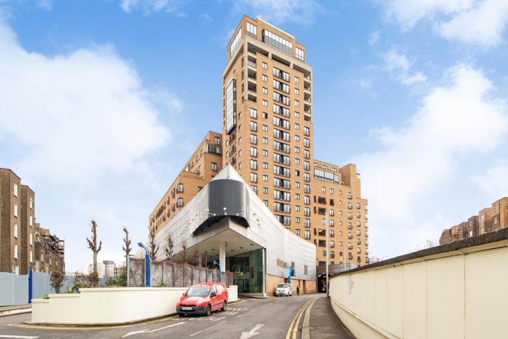 1 bed 1st Floor Flat for rent in Kensington. From Draker